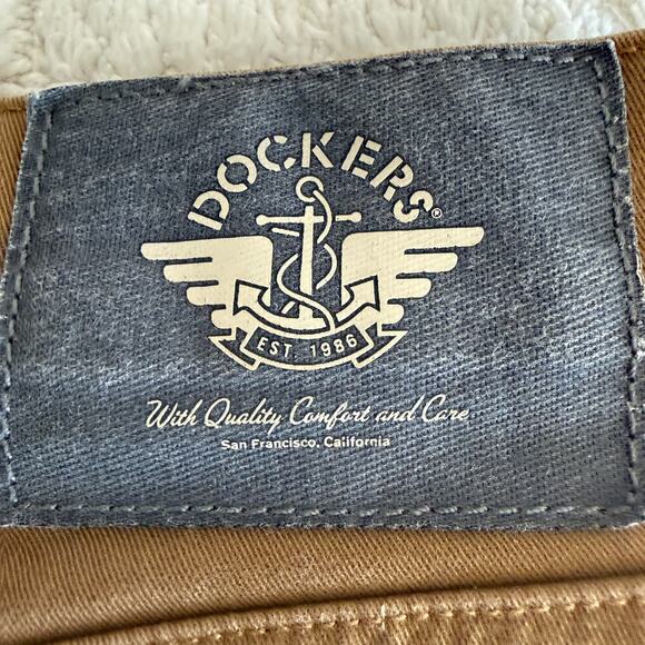 Dockers Mens 31 Slim Brown All Season Tech Jeans Stretch Timeless Casual - Picture 5 of 16